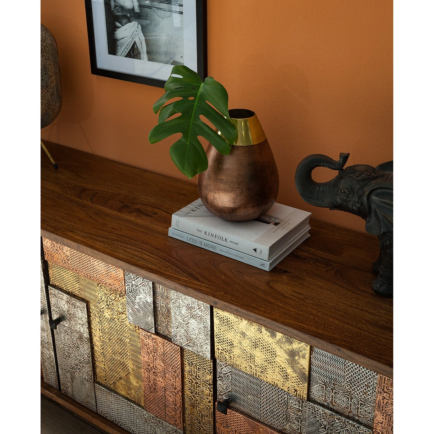 Wolf-Möbel Sideboard Orient - Akazie massiv / Metall - Mehrfarbig 13 Wolf-Möbel Sideboard Orient - Akazie massiv / Metall - Mehrfarbig – Bild 11