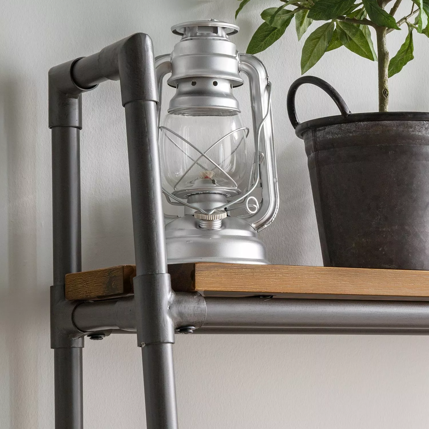 Ars manufacti Regal Atelier IV - Akazie massiv / Metall - Akazie Braun / Anthrazit 11 Ars manufacti Regal Atelier IV - Akazie massiv / Metall - Akazie Braun / Anthrazit – Bild 9