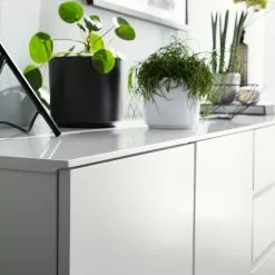 Fredriks Sideboard Zaddy I - Weiß / Schwarz -Büromöbel Verkaufsgeschäft 1000134689 210426 15153300011 DETAILS P000000001000134689