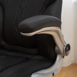 Furnitive Chefsessel Baylor XXL Kunstleder - Microfaser / Kunststoff - Schwarz 35 Furnitive Chefsessel Baylor XXL Kunstleder - Microfaser / Kunststoff - Schwarz -Büromöbel Verkaufsgeschäft 1000147213 201012 11160300043 DETAILS P000000001000147213