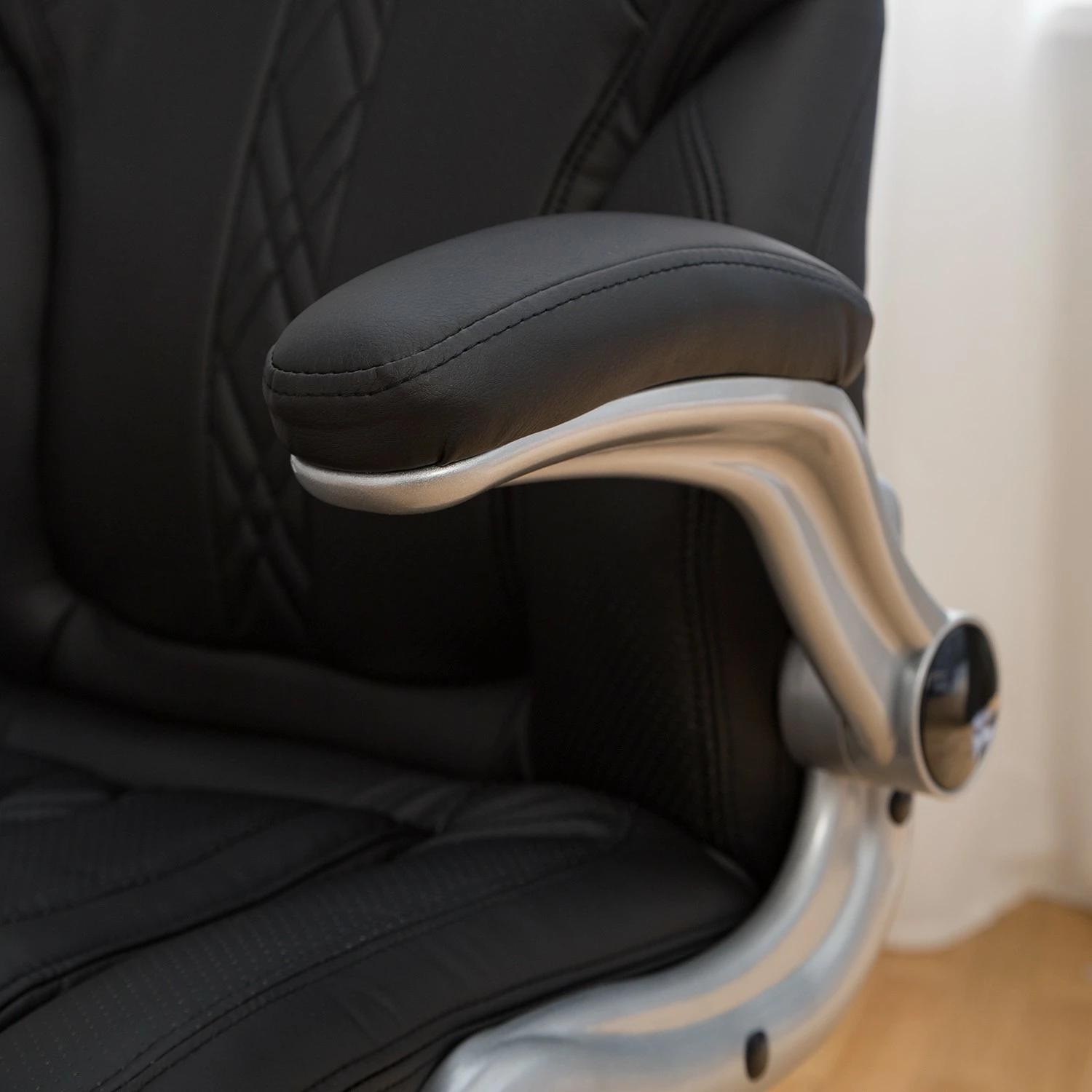 Furnitive Chefsessel Baylor XXL Kunstleder - Microfaser / Kunststoff - Schwarz 18 Furnitive Chefsessel Baylor XXL Kunstleder - Microfaser / Kunststoff - Schwarz – Bild 16