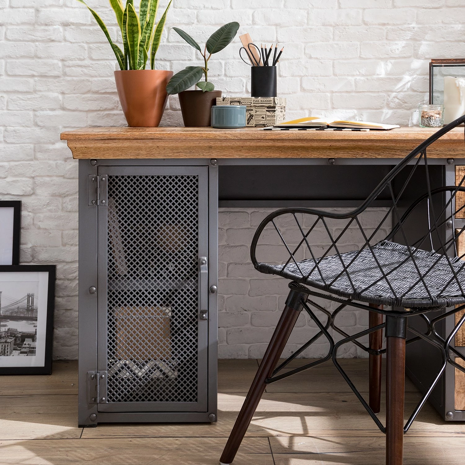 Ars manufacti Schreibtisch Hunter II - Mango massiv / Metall - Mango / Silber 11 Ars manufacti Schreibtisch Hunter II - Mango massiv / Metall - Mango / Silber – Bild 9