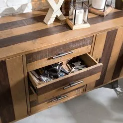 Ars manufacti Sideboard Tamati II - Pinie massiv / Eisen - Pinie / Schwarz 30 Ars manufacti Sideboard Tamati II - Pinie massiv / Eisen - Pinie / Schwarz -Büromöbel Verkaufsgeschäft 1000166787 200117 06085800010 MOOD DETAILS P000000001000166787 mood