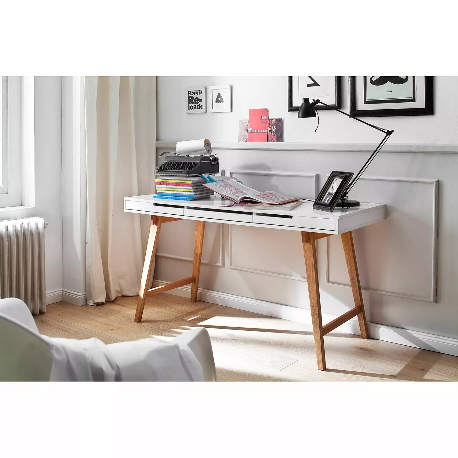 Mørteens Schreibtisch Allerup - Buche teilmassiv - Weiß / Buche 4 Mørteens Schreibtisch Allerup - Buche teilmassiv - Weiß / Buche – Bild 2