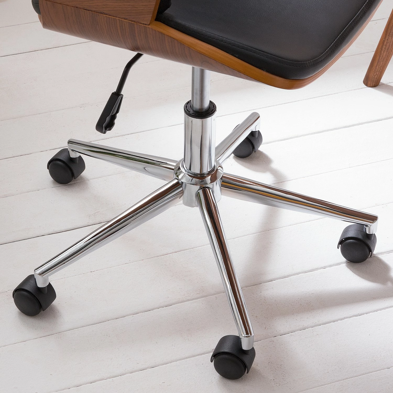 Studio Copenhagen Bürodrehstuhl Elzito - Kunstleder / Stahl - Schwarz / Chrom 11 Studio Copenhagen Bürodrehstuhl Elzito - Kunstleder / Stahl - Schwarz / Chrom – Bild 9