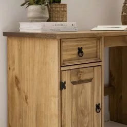 Maison Belfort Schreibtisch Finca Rustica I - Kiefer massiv - Kiefer Natur 26 Maison Belfort Schreibtisch Finca Rustica I - Kiefer massiv - Kiefer Natur -Büromöbel Verkaufsgeschäft 1000178037 200506 14205700002 DETAILS P000000001000178037