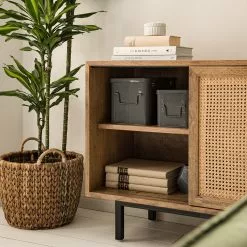 Ars manufacti Kommode Vina II - Mango massiv / Wiener Geflecht - Mango / Schwarz -Büromöbel Verkaufsgeschäft 1000178080 200324 13595700011 MOOD DETAILS P000000001000178080 mood