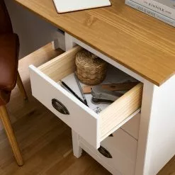 Maison Belfort Schreibtisch Rivery - Kiefer massiv - Weiß 26 Maison Belfort Schreibtisch Rivery - Kiefer massiv - Weiß -Büromöbel Verkaufsgeschäft 1000187585 200312 14522800041 DETAILS P000000001000187585