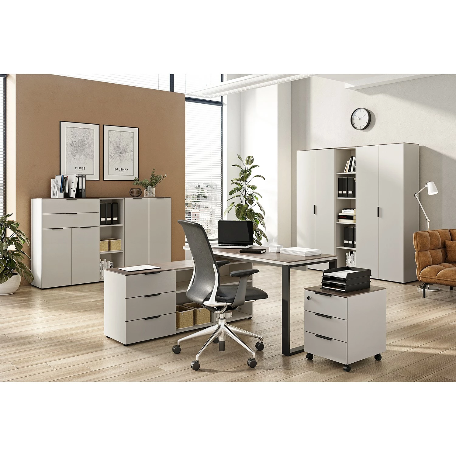 Germania Eckschreibtisch Ancona - Metall - Kaschmir / Nussbaum Dekor 4 Germania Eckschreibtisch Ancona - Metall - Kaschmir / Nussbaum Dekor – Bild 2