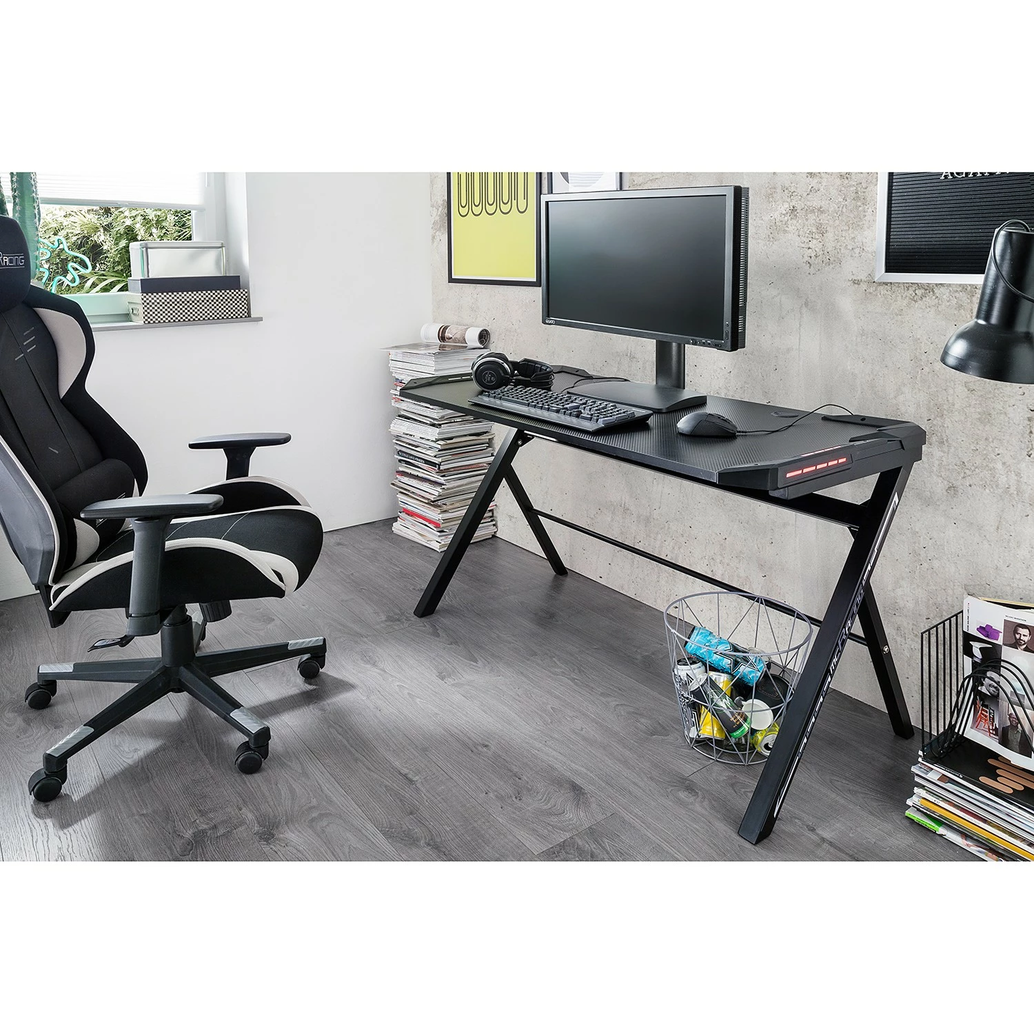 Furnitive Gaming Tisch mcRacing Basic 3 - (mit LED Beleuchtung) - Stahl - Carbon Dekor / Schwarz 5 Furnitive Gaming Tisch mcRacing Basic 3 - (mit LED Beleuchtung) - Stahl - Carbon Dekor / Schwarz – Bild 3