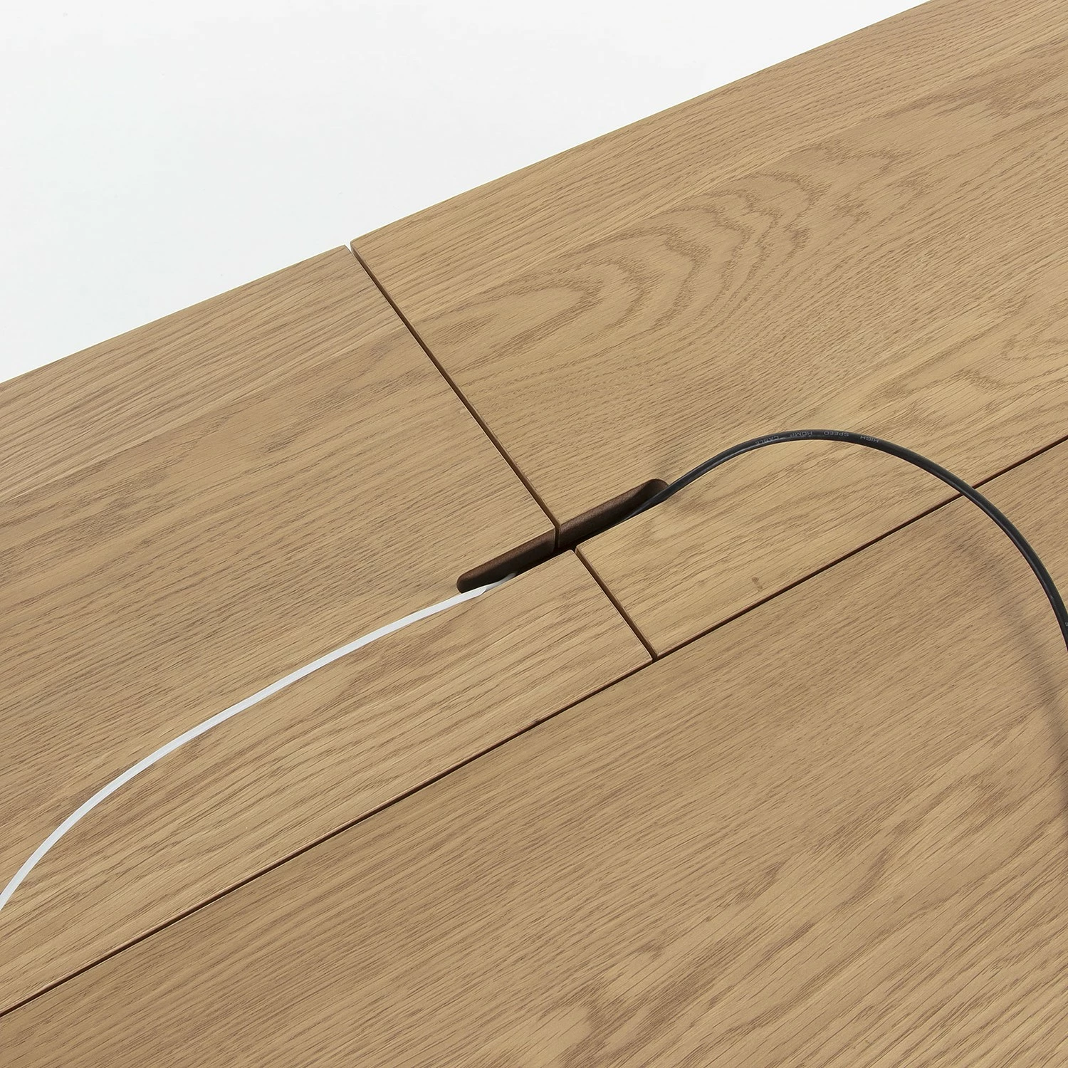 Furnitive Schreibtisch Runton - Esche teilmassiv - Esche 8 Furnitive Schreibtisch Runton - Esche teilmassiv - Esche – Bild 6