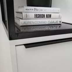 Fredriks Regal White Hall - Matt Weiß / Schwarz -Büromöbel Verkaufsgeschäft 1000218374 210316 08014900004 DETAILS P000000001000218374