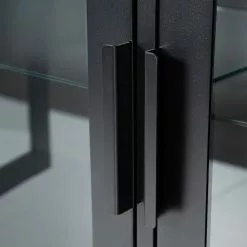 Ars manufacti Sideboard Kayys - Glas / Metall - Schwarz 37 Ars manufacti Sideboard Kayys - Glas / Metall - Schwarz -Büromöbel Verkaufsgeschäft 1000219025 210330 15113400030 DETAILS P000000001000219025