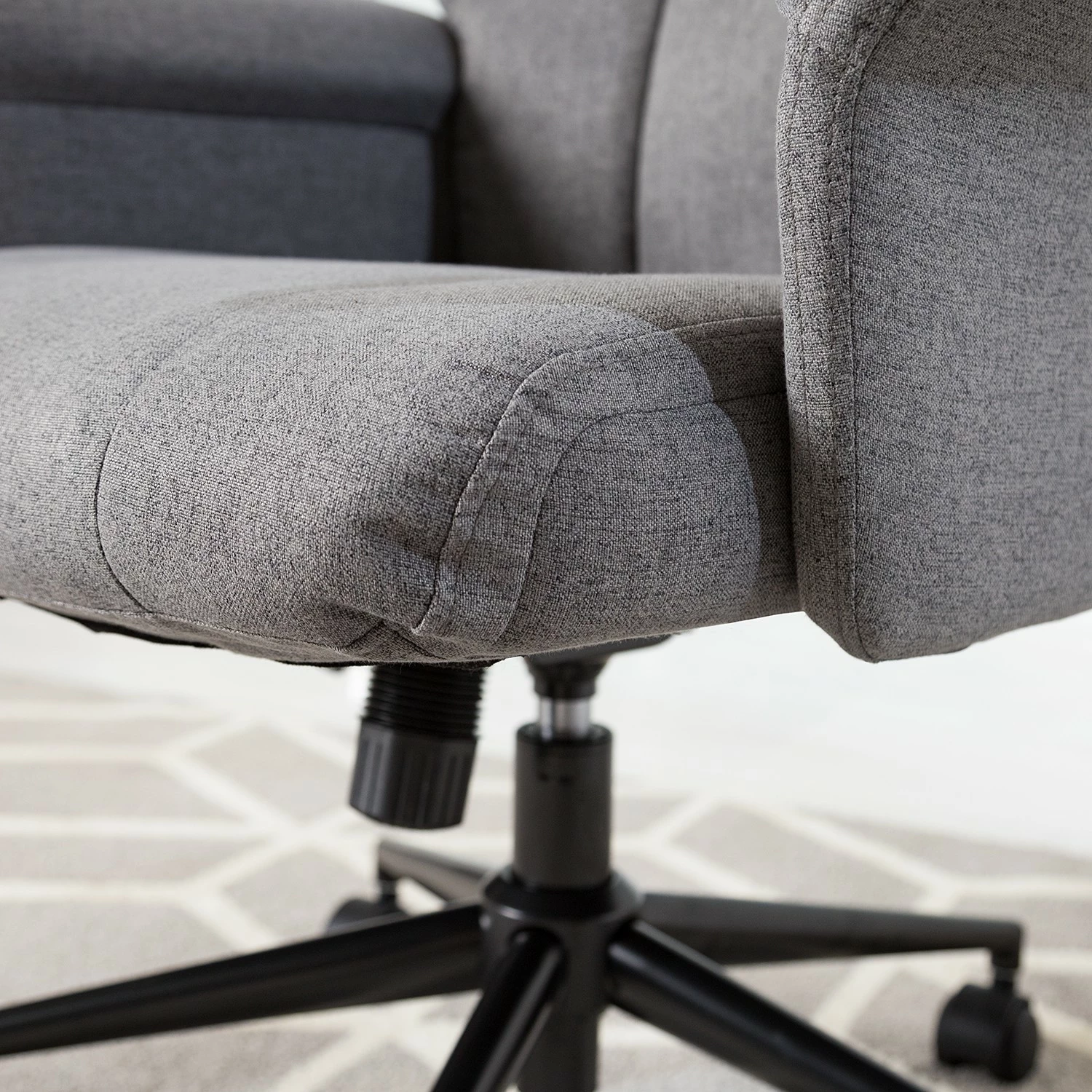 Furnitive Massagebürostuhl Barking - (mit Massagefunktion) - Flachgewebe / Metall - Grau / Schwarz 17 Furnitive Massagebürostuhl Barking - (mit Massagefunktion) - Flachgewebe / Metall - Grau / Schwarz – Bild 15