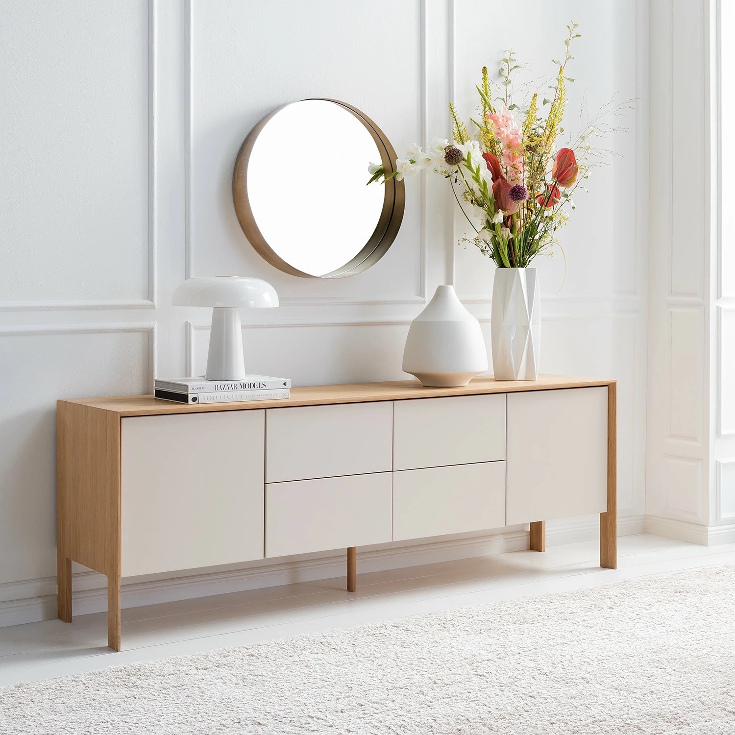 Studio Copenhagen Sideboard Maayka II - Eiche teilmassiv - Mushroom Creme / Eiche Hell 4 Studio Copenhagen Sideboard Maayka II - Eiche teilmassiv - Mushroom Creme / Eiche Hell – Bild 2