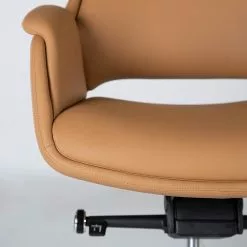 Fredriks Bürostuhl Zore - Kunstleder / Metall - Cognac / Aluminium 28 Fredriks Bürostuhl Zore - Kunstleder / Metall - Cognac / Aluminium -Büromöbel Verkaufsgeschäft 1000310651 220826 036 DETAILS P000000001000310651