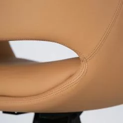 Fredriks Bürostuhl Zore - Kunstleder / Metall - Cognac / Aluminium 31 Fredriks Bürostuhl Zore - Kunstleder / Metall - Cognac / Aluminium -Büromöbel Verkaufsgeschäft 1000310651 220826 039 DETAILS P000000001000310651