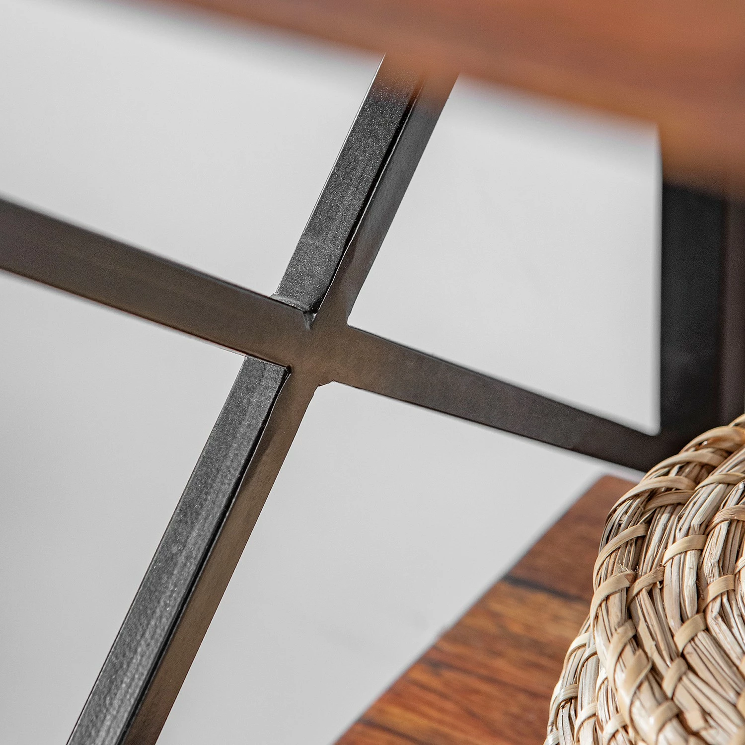 Red Living Regal Ugo II - Mango massiv / Metall - Mango / Schwarz 16 Red Living Regal Ugo II - Mango massiv / Metall - Mango / Schwarz – Bild 14