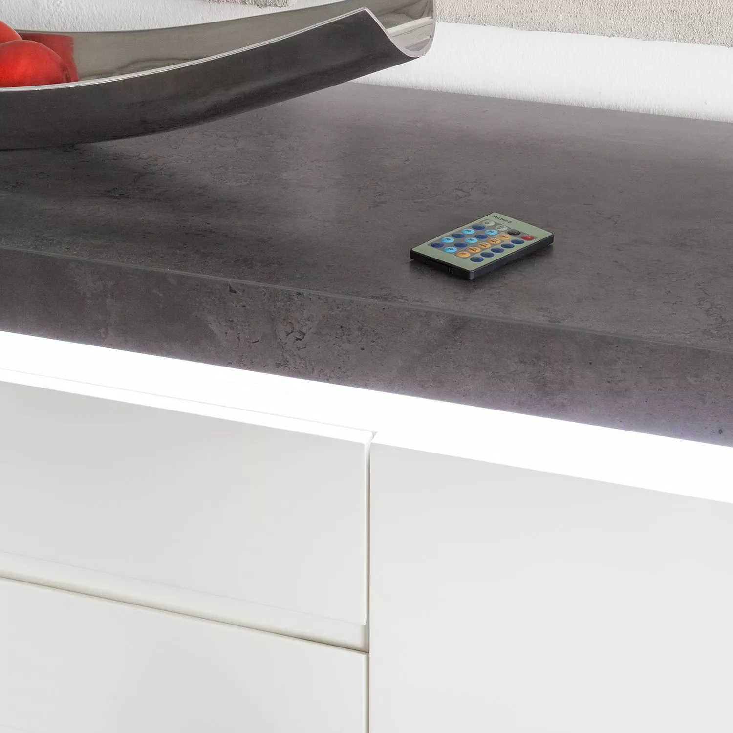 Fredriks Sideboard Namona I - Inkl. Beleuchtung - Weiß / Beton Dekor 8 Fredriks Sideboard Namona I - Inkl. Beleuchtung - Weiß / Beton Dekor – Bild 6