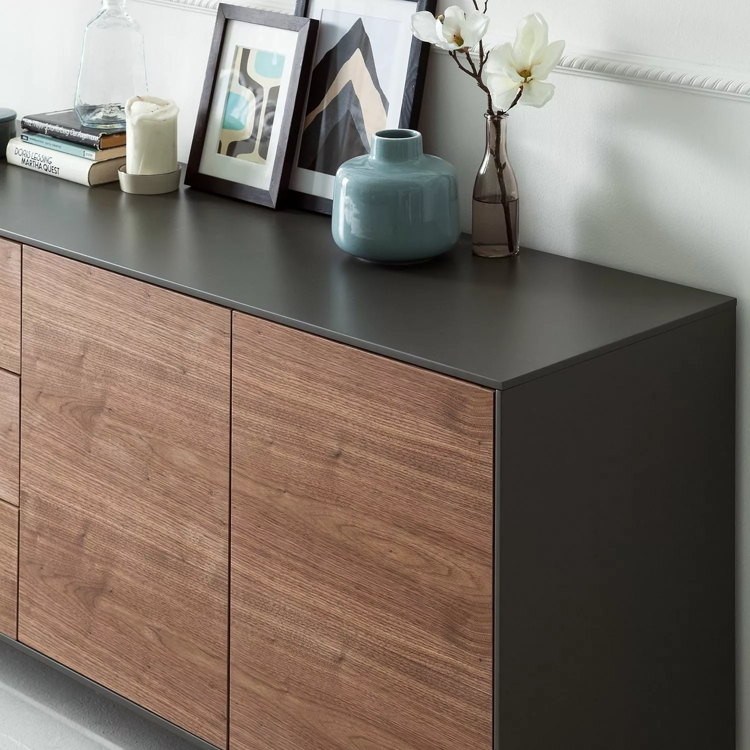 Eva Padberg Collection Sideboard Payara - Echtholzfurnier - Walnuss / Anthrazit 16 Eva Padberg Collection Sideboard Payara - Echtholzfurnier - Walnuss / Anthrazit – Bild 14