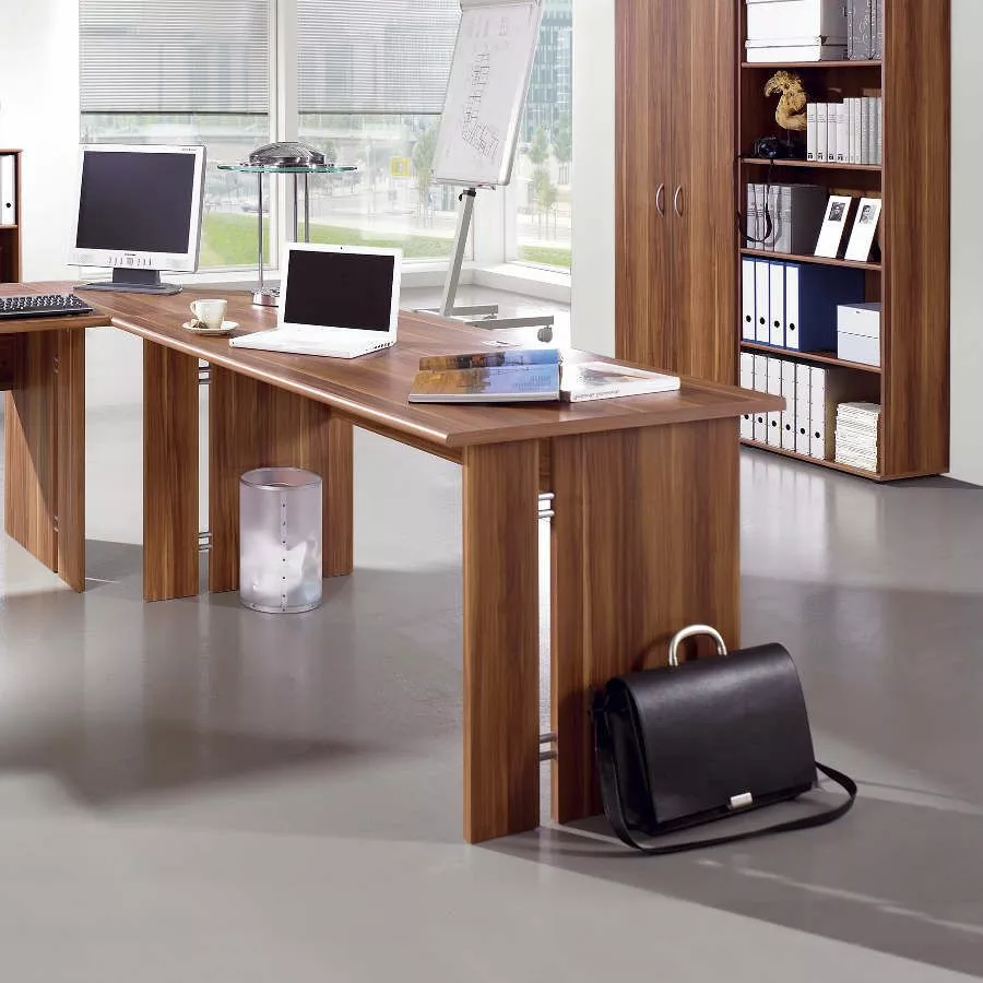 Germania Wangenschreibtisch Savia - 160cm breit - Walnuss Dekor 4 Germania Wangenschreibtisch Savia - 160cm breit - Walnuss Dekor – Bild 2